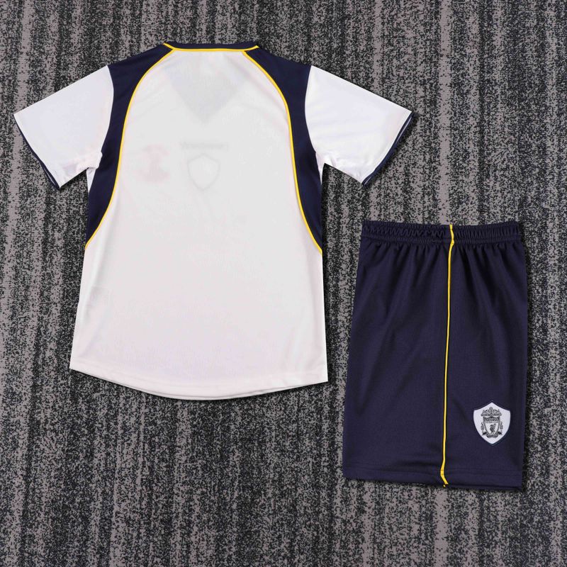 Retro Kids Liverpool FC 2001-2002 away Secondary image