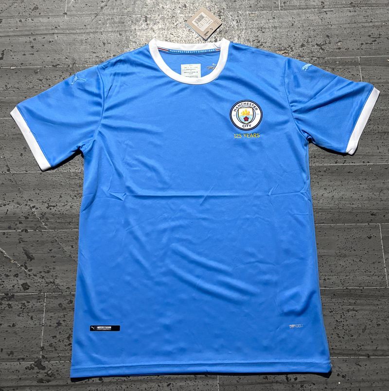 Retro Manchester City 125th anniversary edition Main image