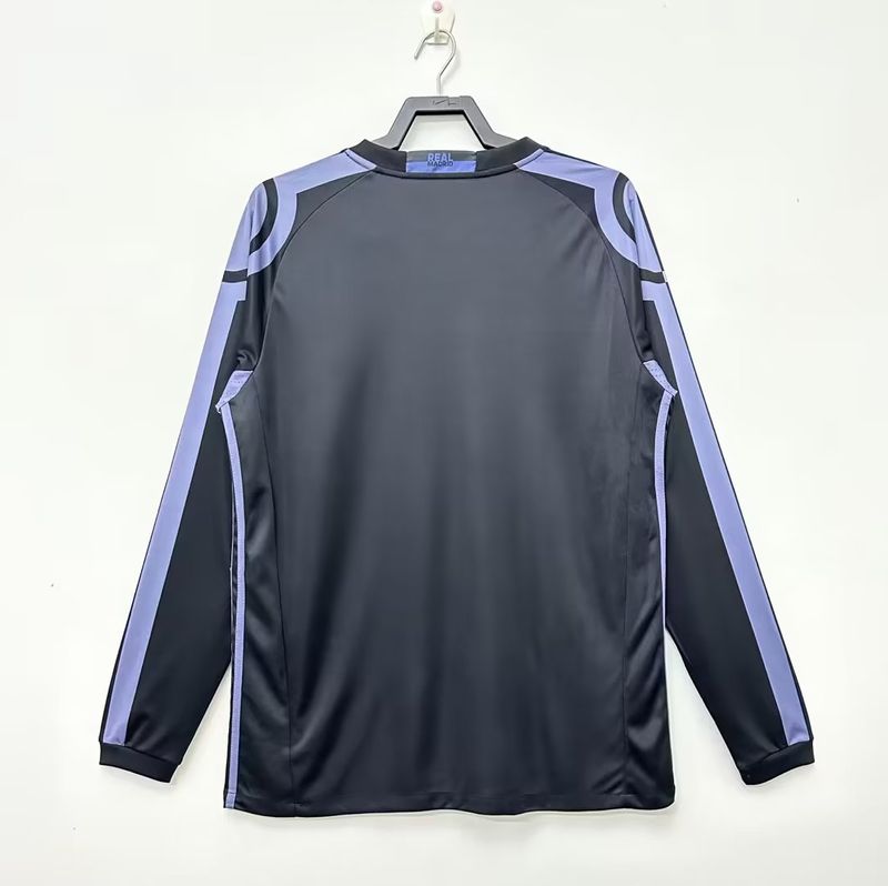 Maillot Rétro Real Madrid 2016-2017 Extérieur Manches Longues Image secondaire du produit