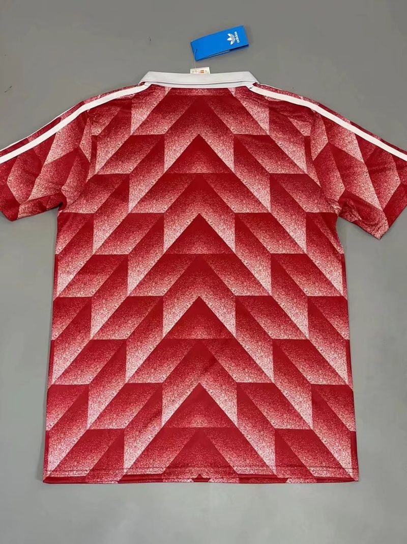 Retro Soviet Union 1988 UCL home Secondary image
