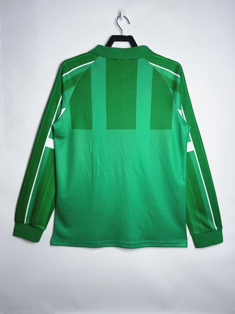 Retro Tottenham Hotspur 1997-1999 Goalkeeper Long Sleeve Secondary image