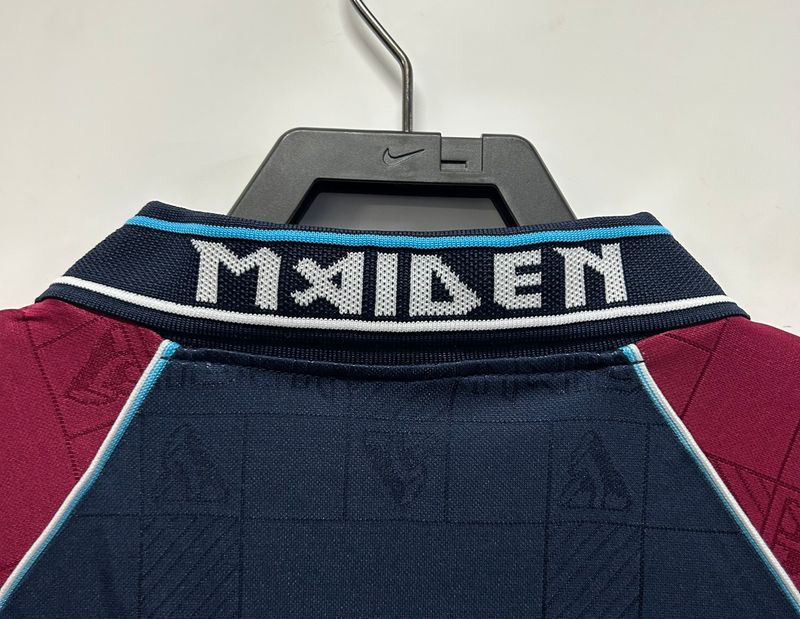 Retro West Ham United 1999 home