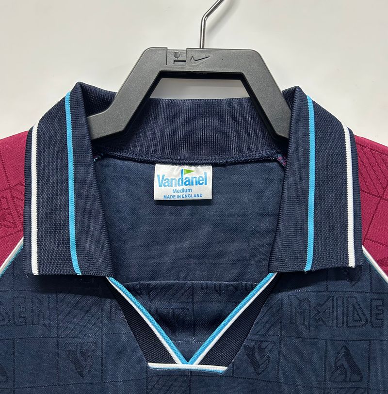 Retro West Ham United 1999 home