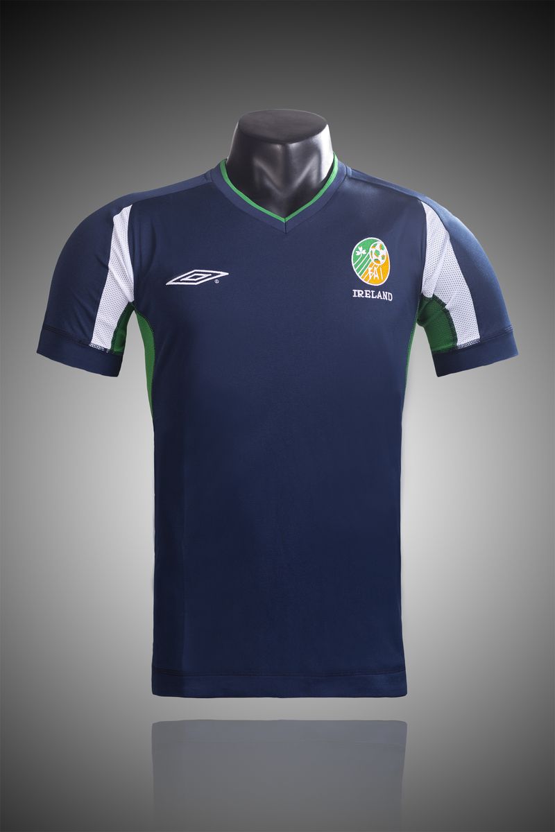 Retro Ireland 2002 second away Main image
