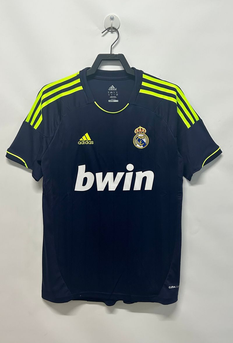 Maillot extérieur rétro Real Madrid 2012-2013 Image principale du produit