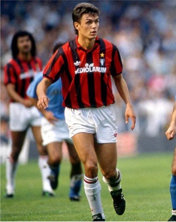 Maillot domicile rétro AC Milan 1990-1991 Image secondaire du produit
