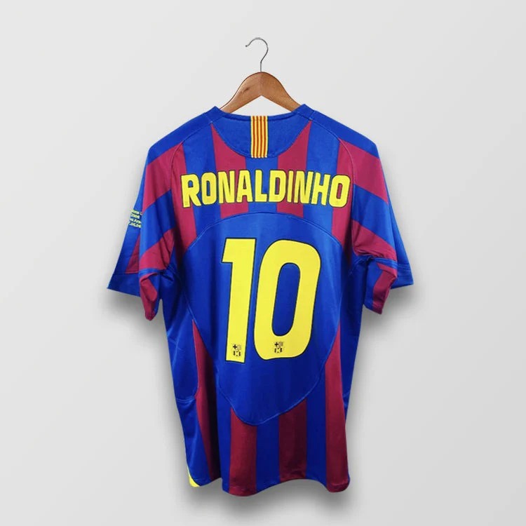 Maillot rétro domicile du FC Barcelone 2005-2006