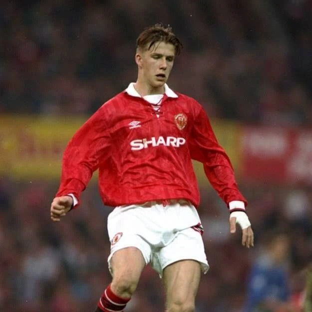 Retro Manchester United 1992-1994 home Secondary image