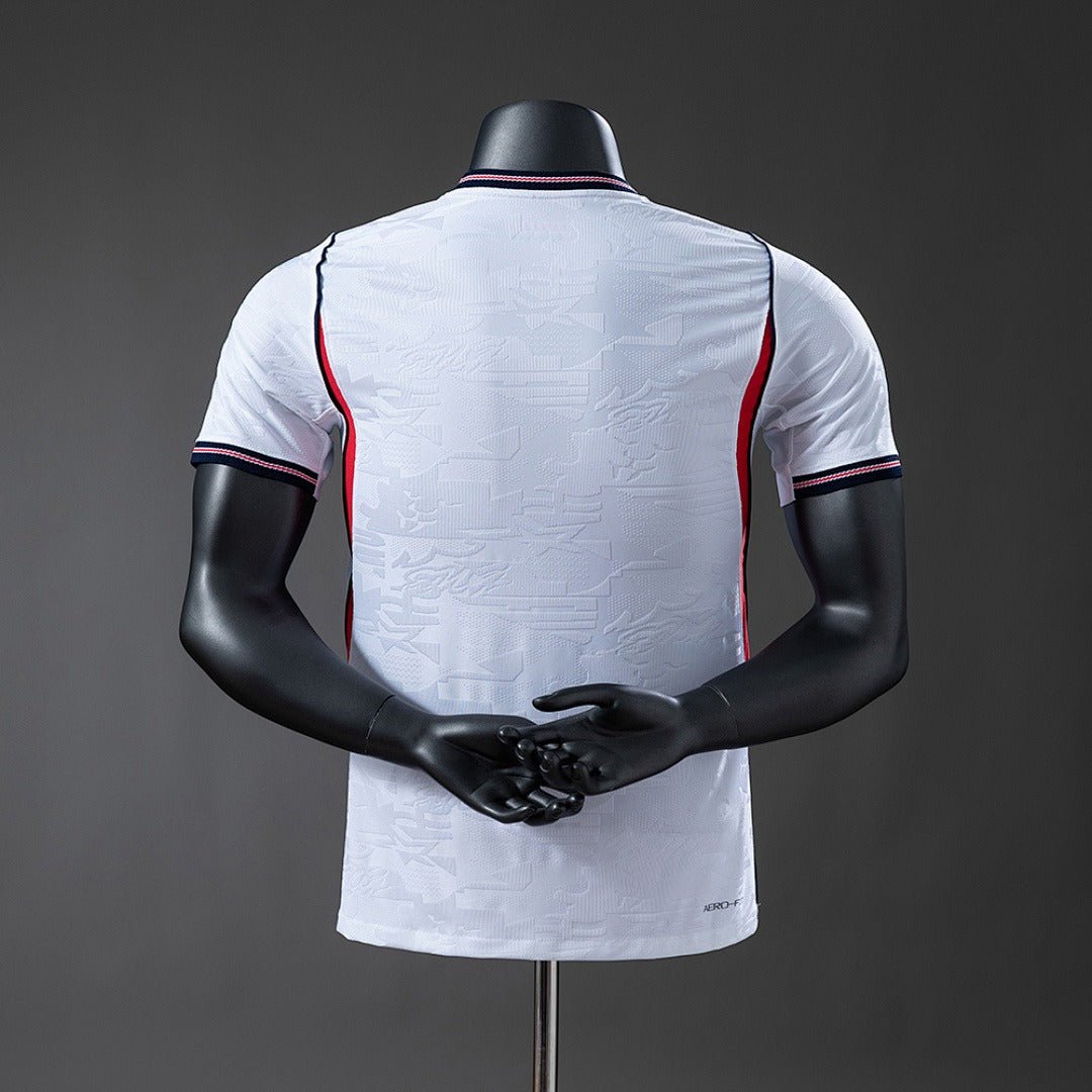 England 2026 Home player Secondary image
