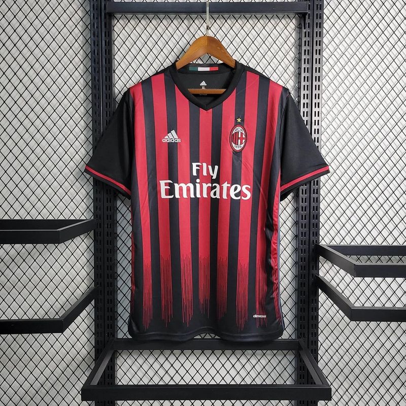 Maillot rétro domicile AC Milan 2016-2017 Image principale du produit