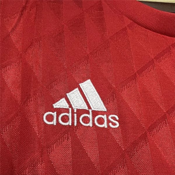Maillot domicile rétro Liverpool FC 2010