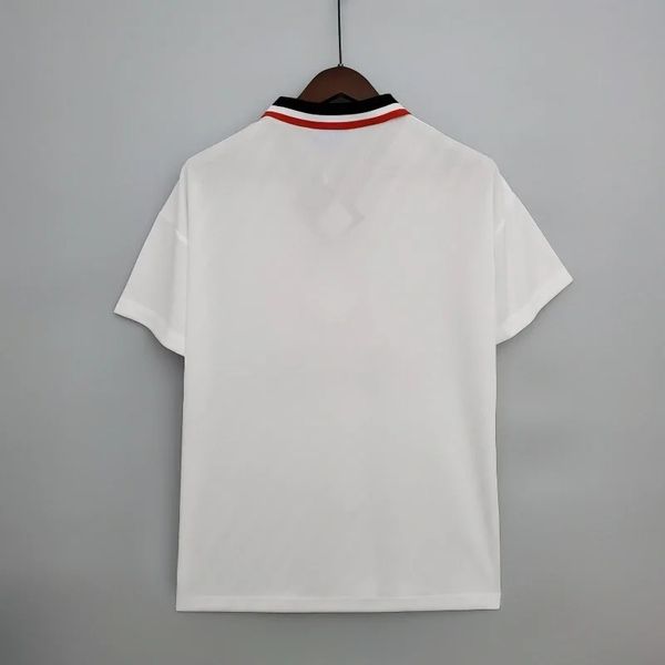 Retro Manchester United 1996-1997 away Secondary image