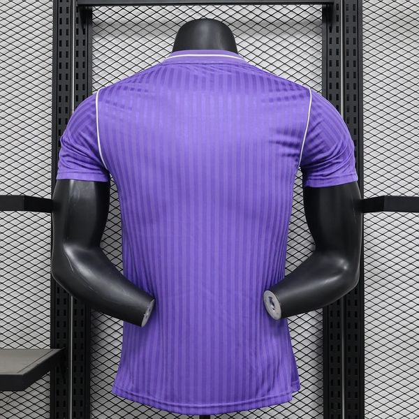 Joueur édition spéciale Real Madrid 2025-2026