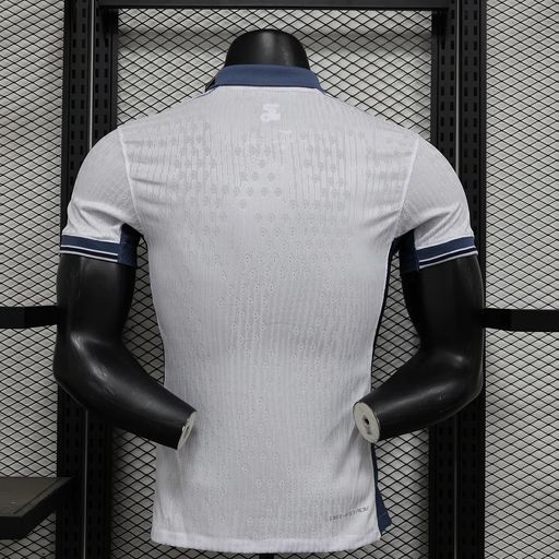 Joueur extérieur Inter Milan 2024-2025