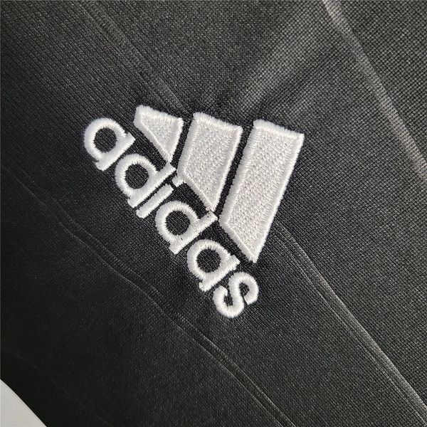 Maillot rétro Real Madrid extérieur 2010-2011