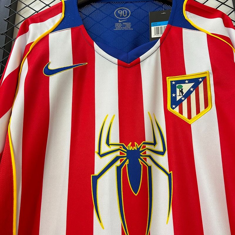 Maillot domicile rétro de l'Atletico Madrid 2004-2005 à manches longues