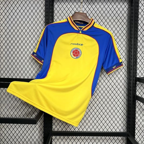 Rétro Colombie domicile 2001-2002