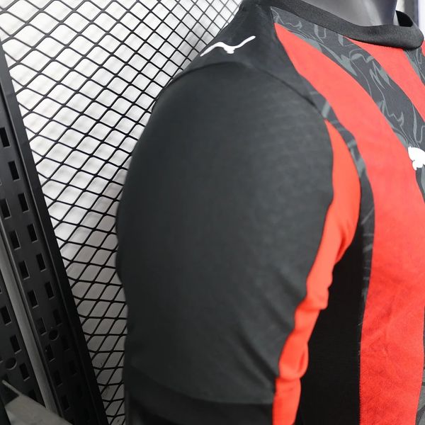 Domicile AC Milan 2025-2026 joueur