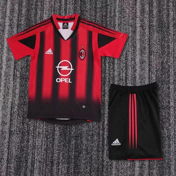 Enfants Rétro AC Milan Domicile 2004-2005 Image principale du produit