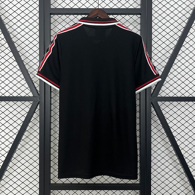 Maillot rétro Manchester United 1998-1999 troisième extérieur Image secondaire du produit