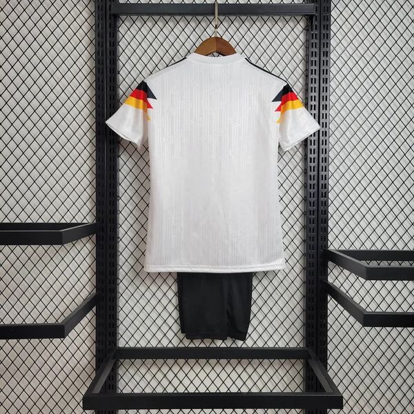 Retro Kids Germany 1990 home Secondary image