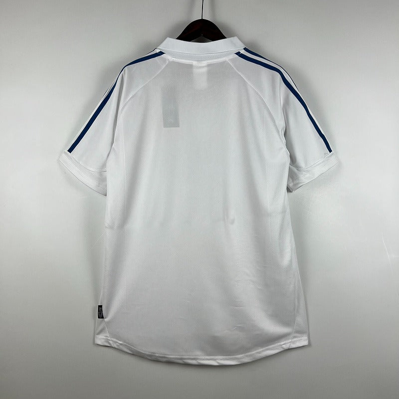 Retro Real Madrid 2001-2002 home Secondary image