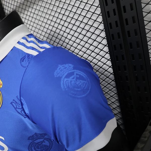 Joueur édition spéciale Real Madrid 2025-2026