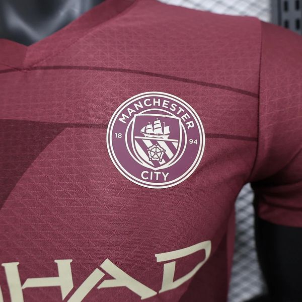 Deuxième joueur de Manchester City 2024-2025 à l'extérieur