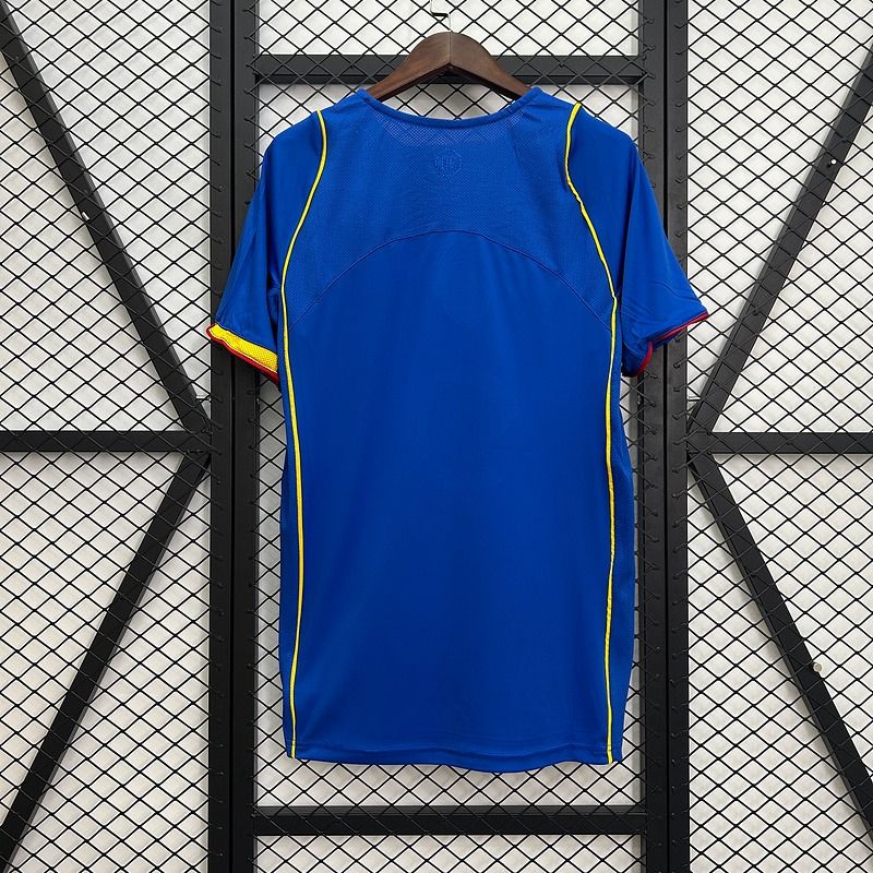 Retro Arsenal FC 2004-2005 away Secondary image