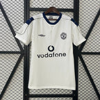 Retro Manchester United 2000-2001 away