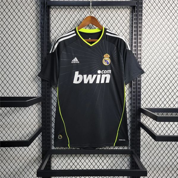 Maillot rétro Real Madrid extérieur 2010-2011