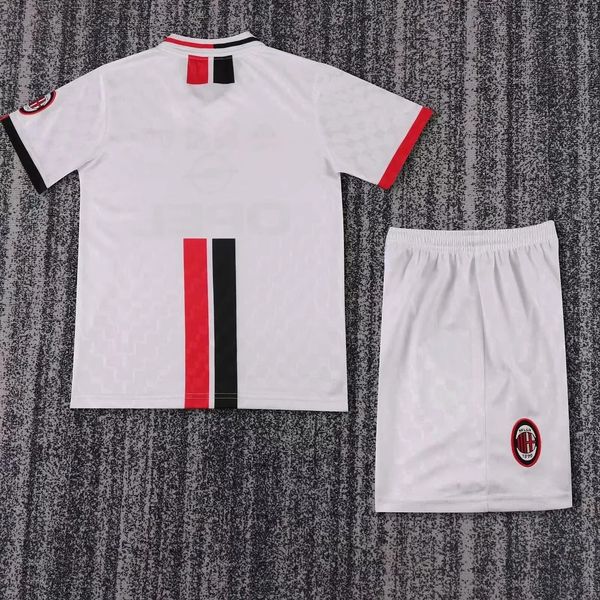 Ensemble Rétro Enfant AC Milan Extérieur 1996-1997