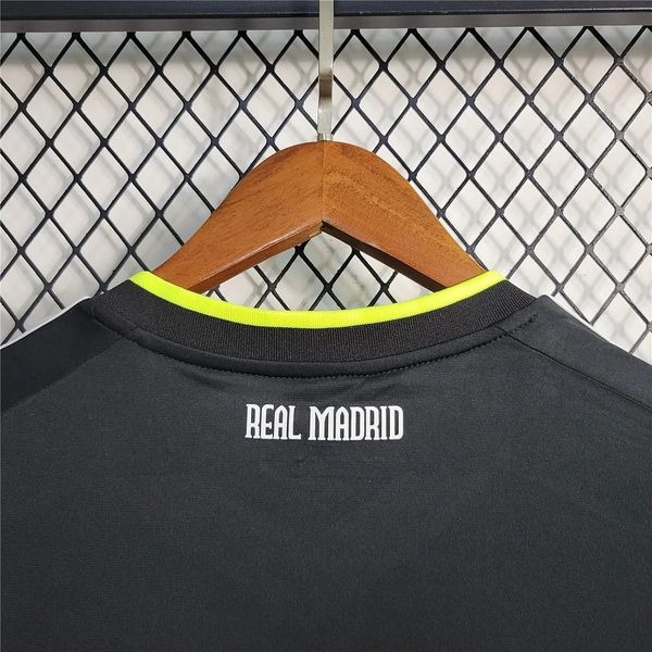 Maillot rétro Real Madrid extérieur 2010-2011