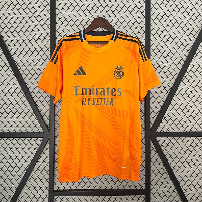 Real Madrid 2024-2025 extérieur