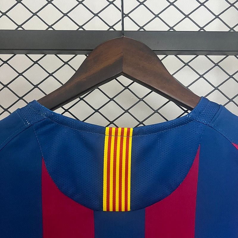 Maillot rétro domicile du FC Barcelone 2005-2006