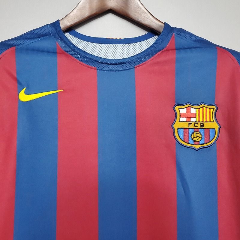 Maillot rétro du FC Barcelone saison 2005-2006 domicile (édition Ligue des Champions)