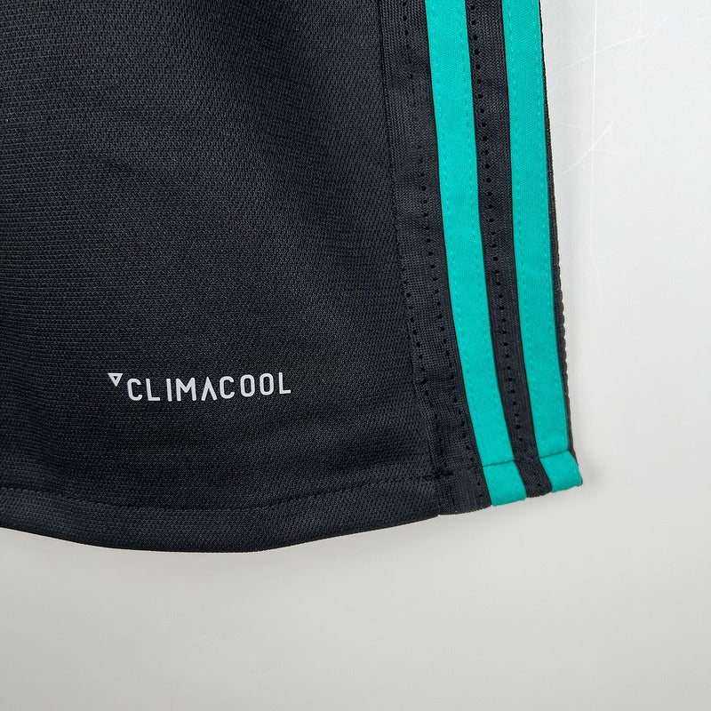 Maillot Real Madrid extérieur 2017-2018 rétro