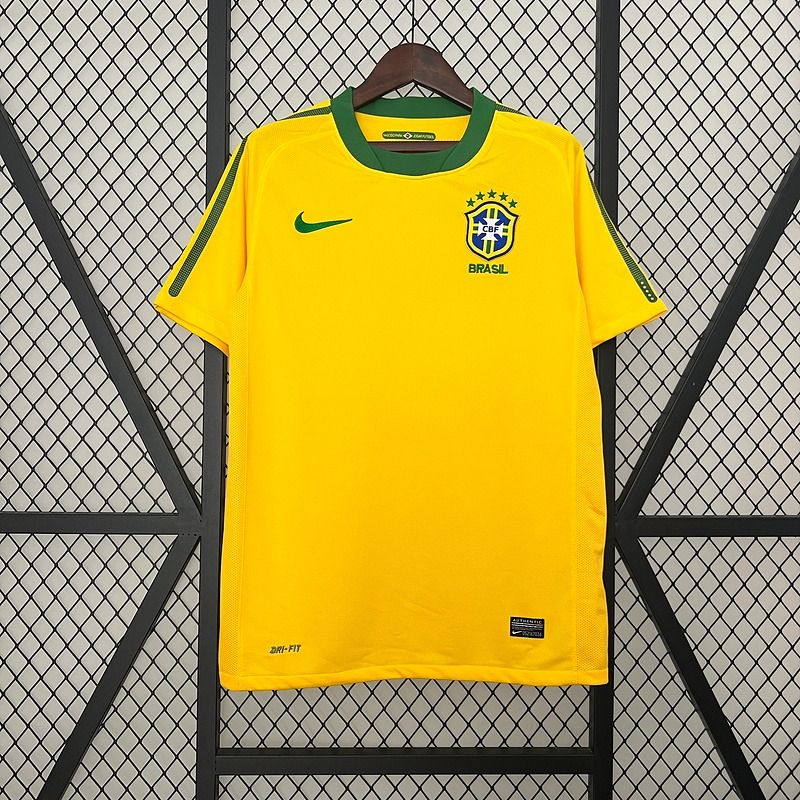 Maillot domicile Rétro Brésil 2010 Image principale du produit