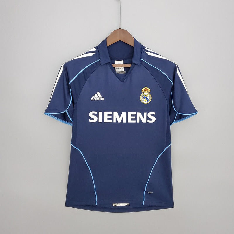 Maillot extérieur rétro du Real Madrid 2005-2006