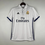 Tenue domicile rétro Real Madrid 2016-2017