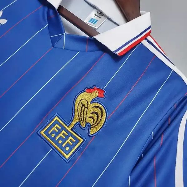 Retro France 1982 home