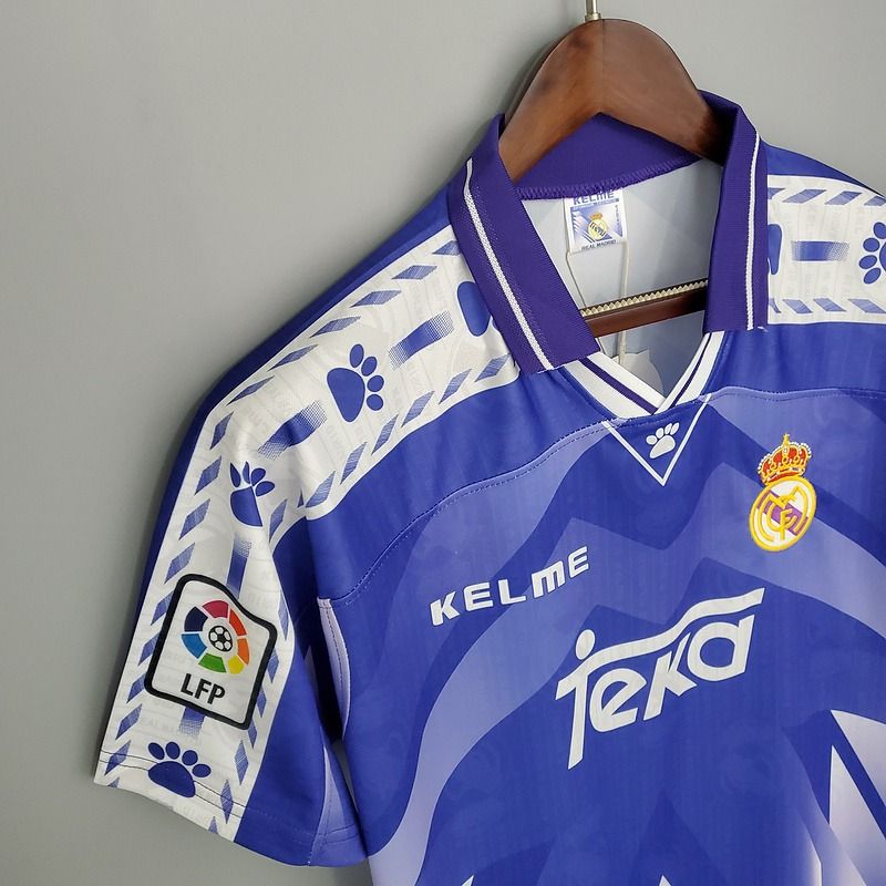 Maillot extérieur rétro du Real Madrid 1996-1997