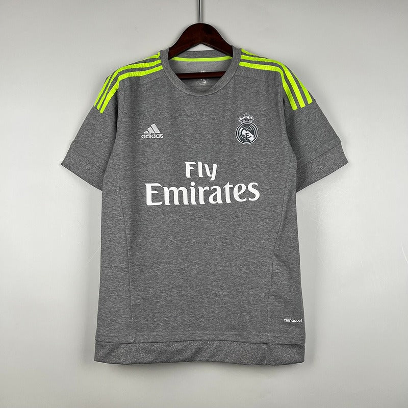 Maillot extérieur rétro Real Madrid 2015-2016 Image principale du produit