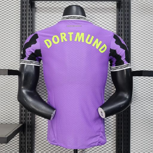 BVB Dortmund 2025-2026 Goalkeeper player Secondary image
