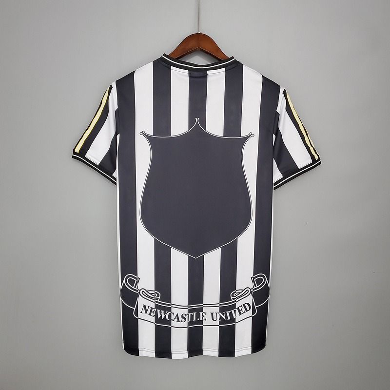 Retro Newcastle United 1997-1999 home