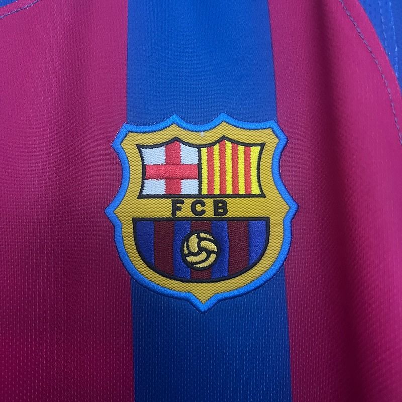Maillot rétro domicile du FC Barcelone 2005-2006