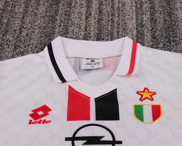 Ensemble Rétro Enfant AC Milan Extérieur 1996-1997