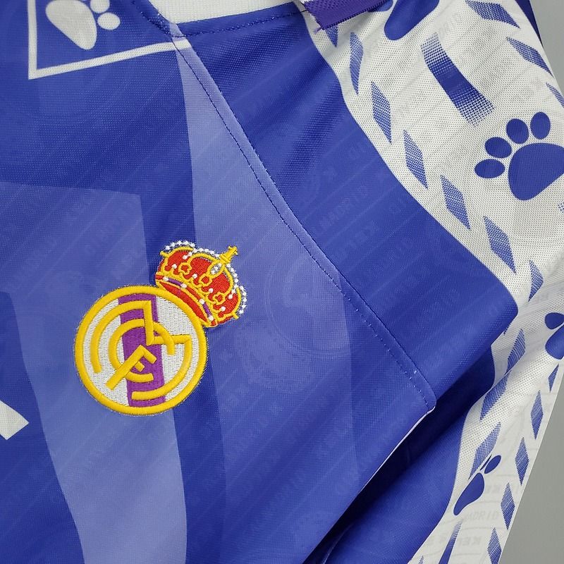 Maillot extérieur rétro du Real Madrid 1996-1997