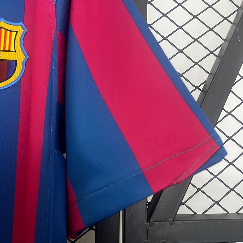 Maillot rétro domicile du FC Barcelone 2005-2006
