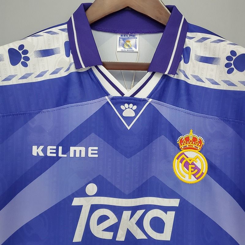 Maillot extérieur rétro du Real Madrid 1996-1997